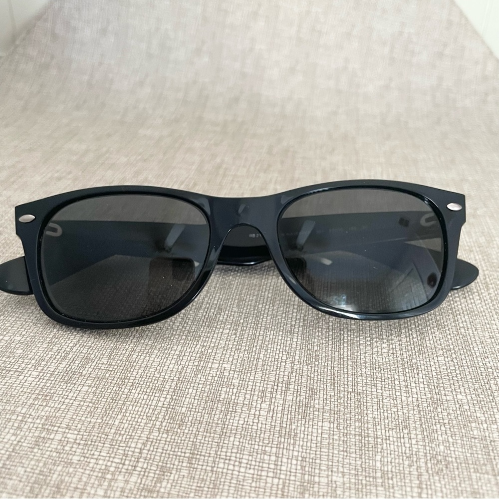 Ray-Ban New Wavefarer Sunglasses